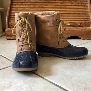 Cognac Bean/Duck Boots!